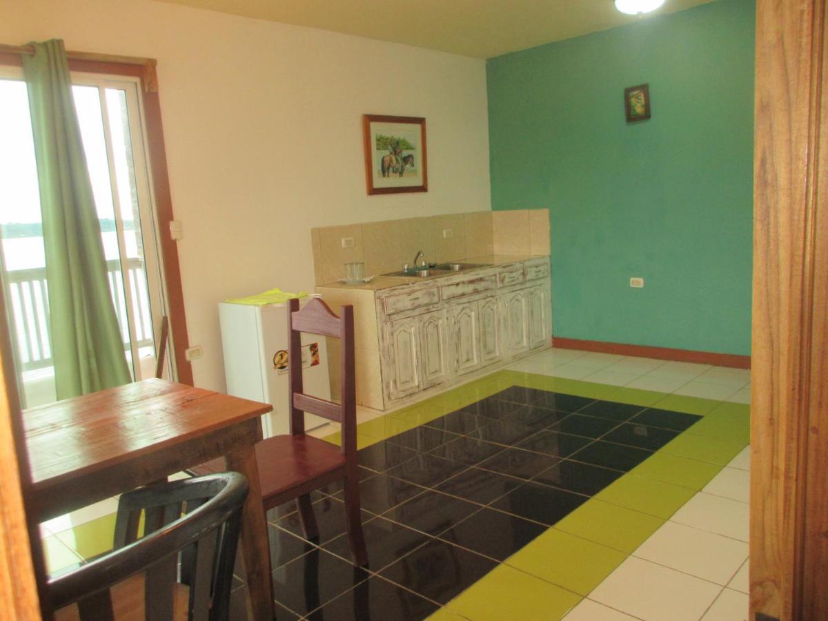 Hotel Los Balcones Over Seas Bocas Town Bagian luar foto