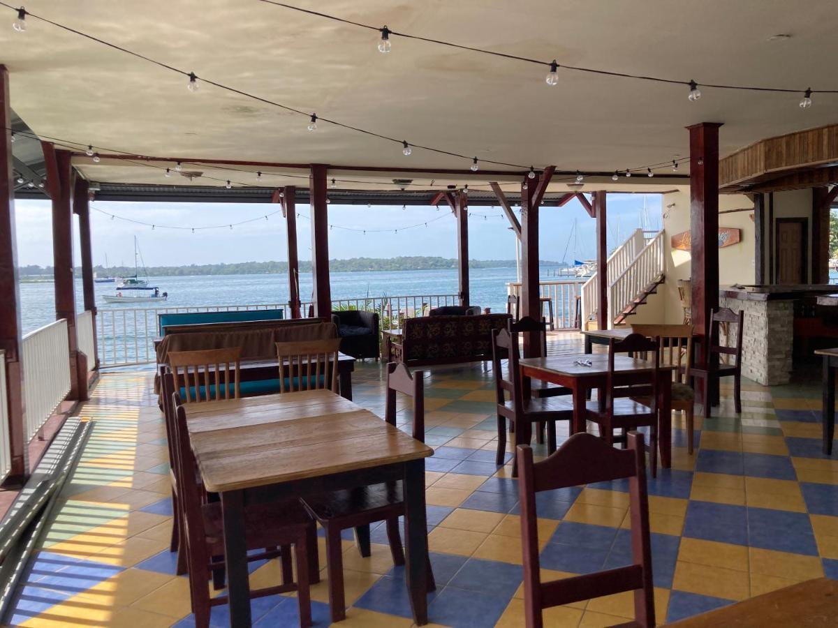 Hotel Los Balcones Over Seas Bocas Town Bagian luar foto