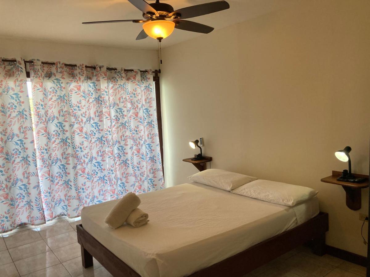 Hotel Los Balcones Over Seas Bocas Town Bagian luar foto