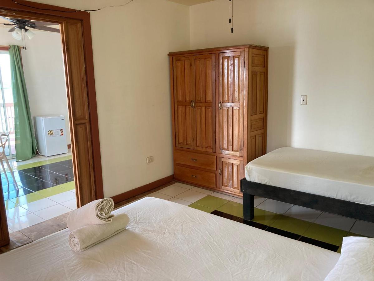 Hotel Los Balcones Over Seas Bocas Town Bagian luar foto